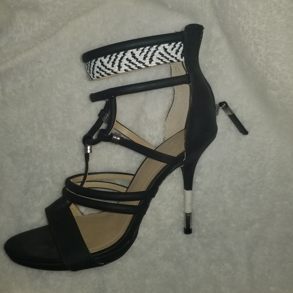Fun heels - Picture 3 of 4